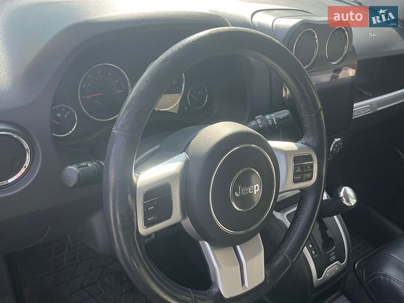 Внедорожник / Кроссовер Jeep Compass 2014 в Валках