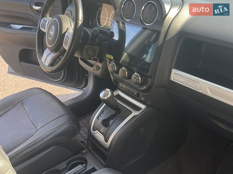 Внедорожник / Кроссовер Jeep Compass 2014 в Валках