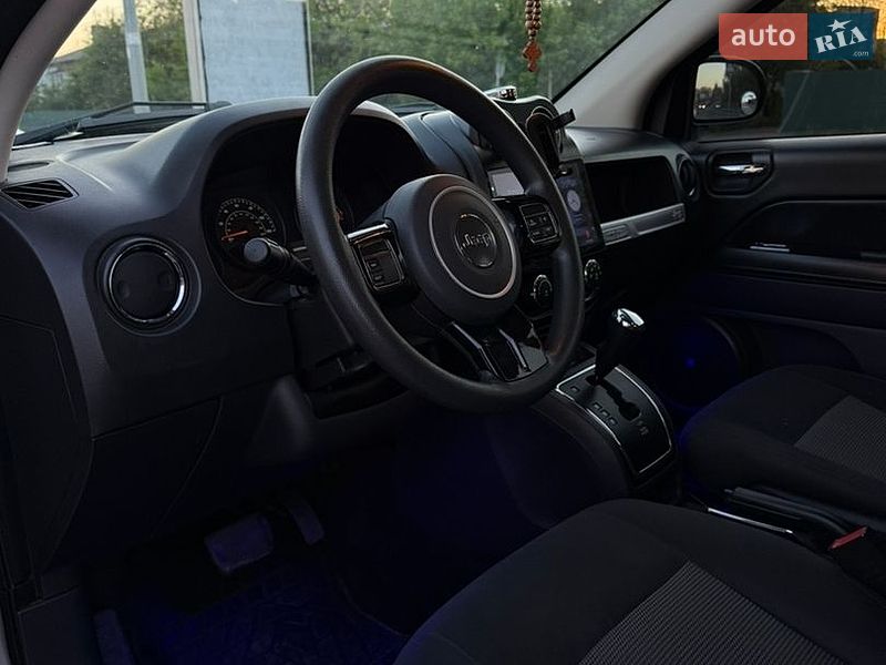 Позашляховик / Кросовер Jeep Compass 2014 в Києві фото 23 Позашляховик / Кросовер Jeep Compass 2014 в Києві