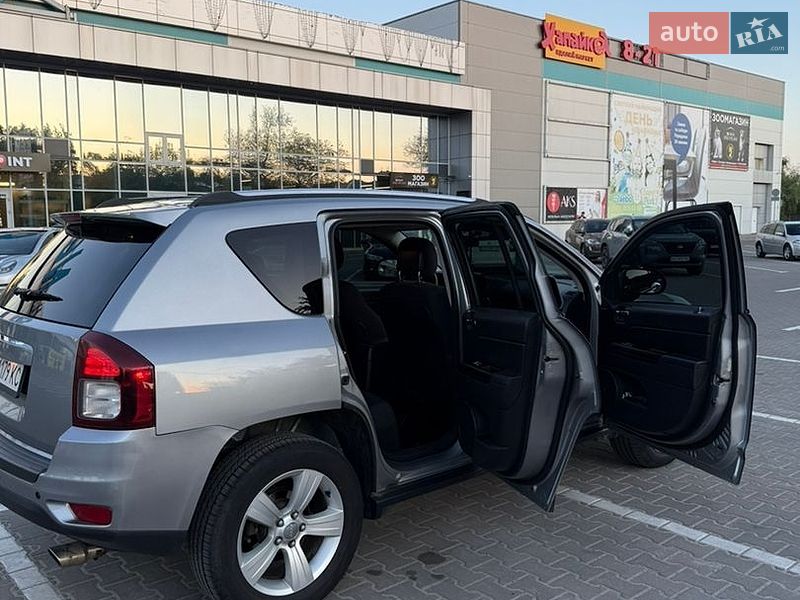 Позашляховик / Кросовер Jeep Compass 2014 в Києві фото 10 Позашляховик / Кросовер Jeep Compass 2014 в Києві