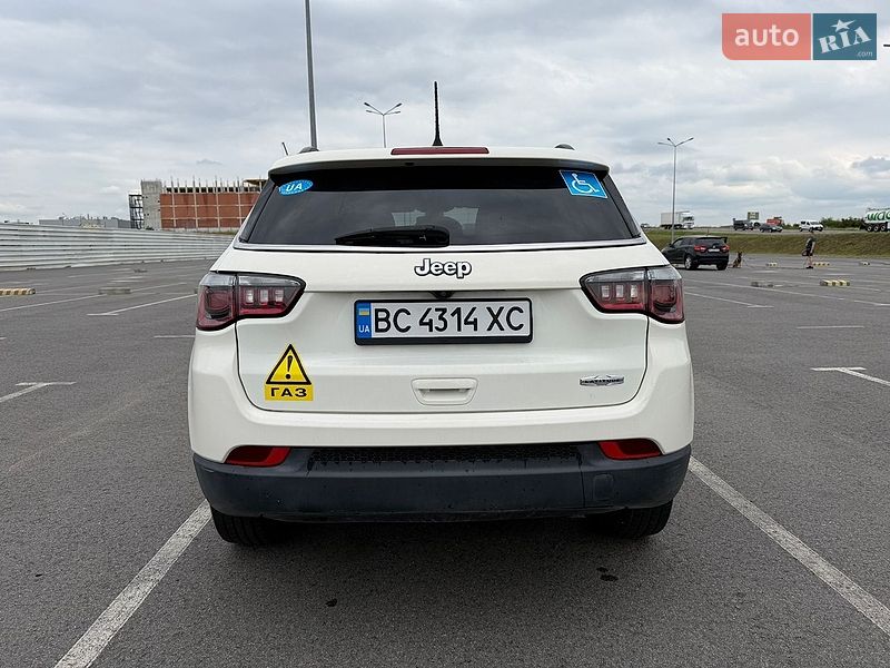 Внедорожник / Кроссовер Jeep Compass 2019 в Львове