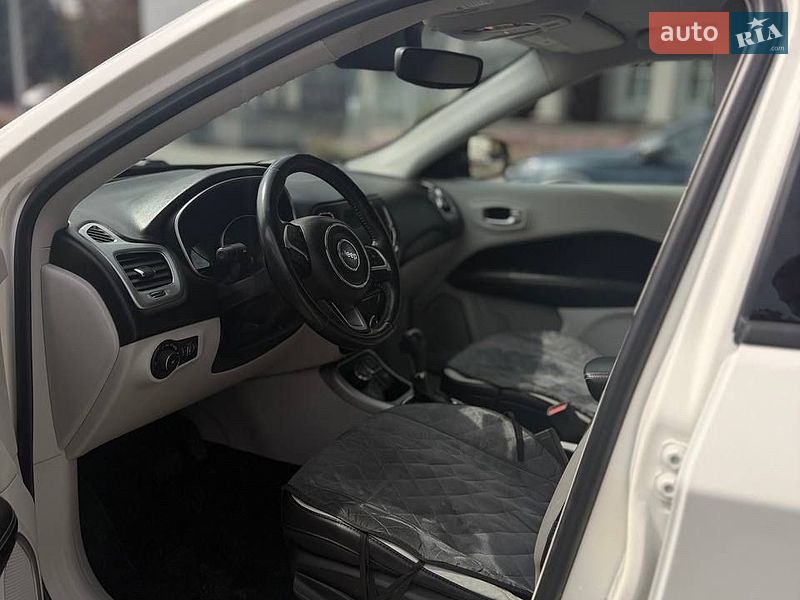 Позашляховик / Кросовер Jeep Compass 2018 в Коростишеві