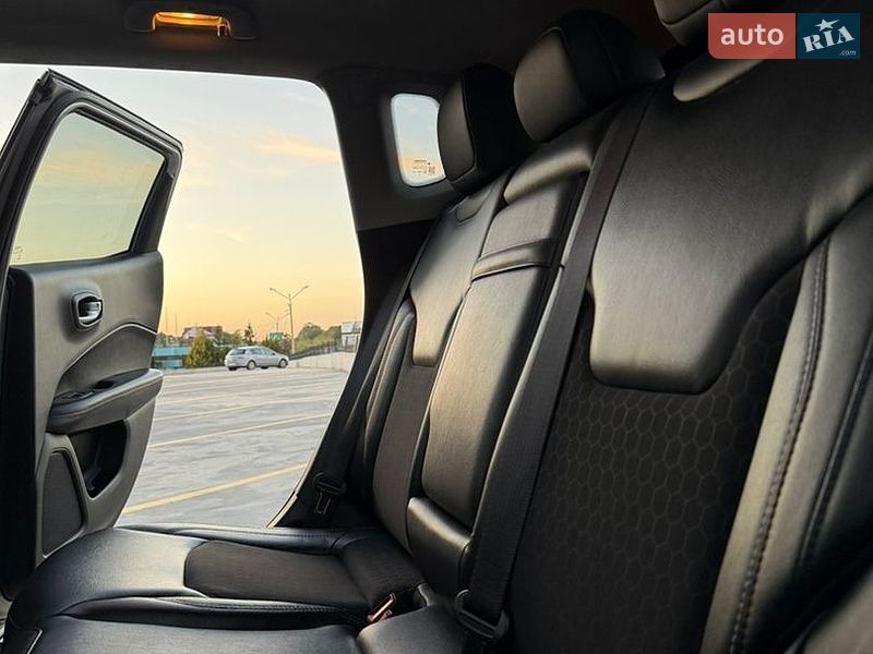 Позашляховик / Кросовер Jeep Compass 2017 в Тернополі