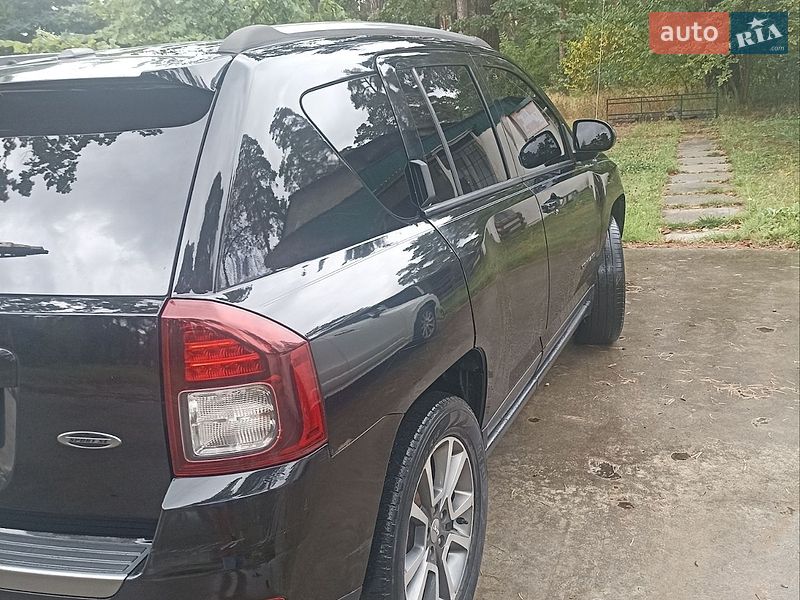 Позашляховик / Кросовер Jeep Compass 2015 в Києві