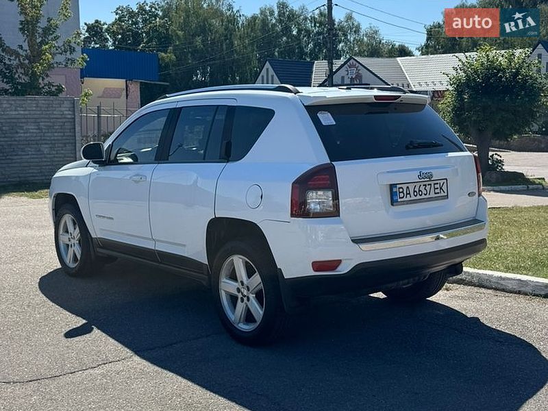 Внедорожник / Кроссовер Jeep Compass 2014 в Каменке