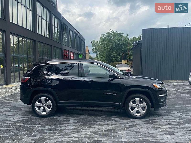 Позашляховик / Кросовер Jeep Compass 2017 в Полтаві