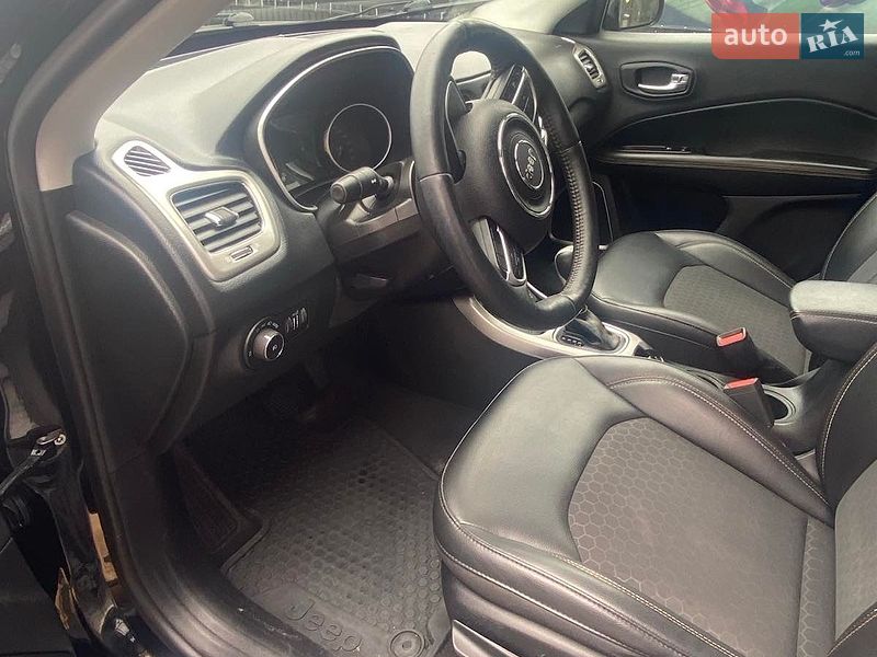 Позашляховик / Кросовер Jeep Compass 2017 в Полтаві