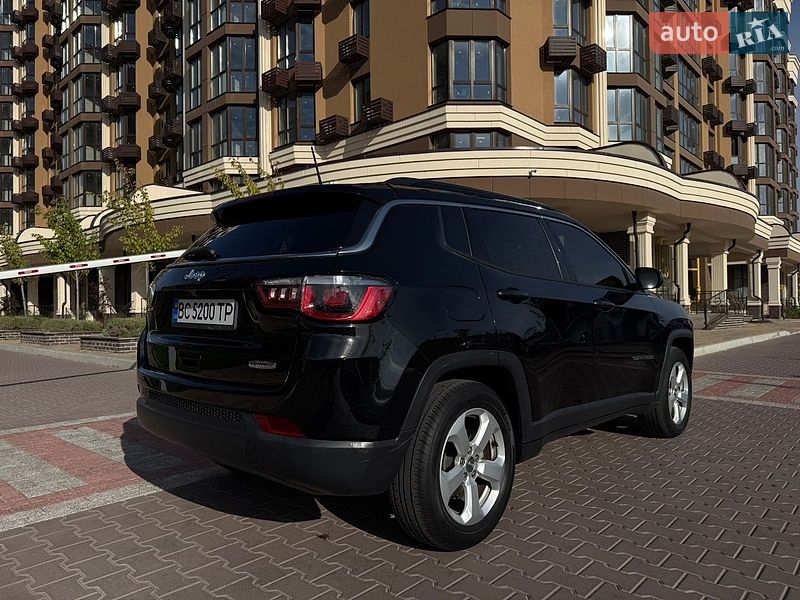 Позашляховик / Кросовер Jeep Compass 2017 в Києві