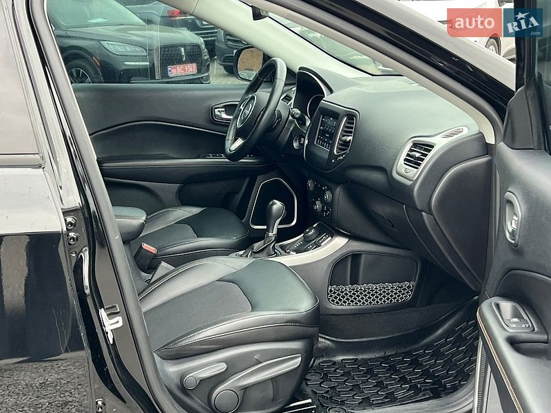 Позашляховик / Кросовер Jeep Compass 2018 в Рівному