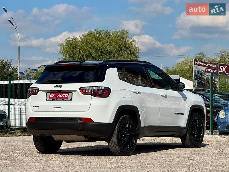 Внедорожник / Кроссовер Jeep Compass 2024 в Киеве