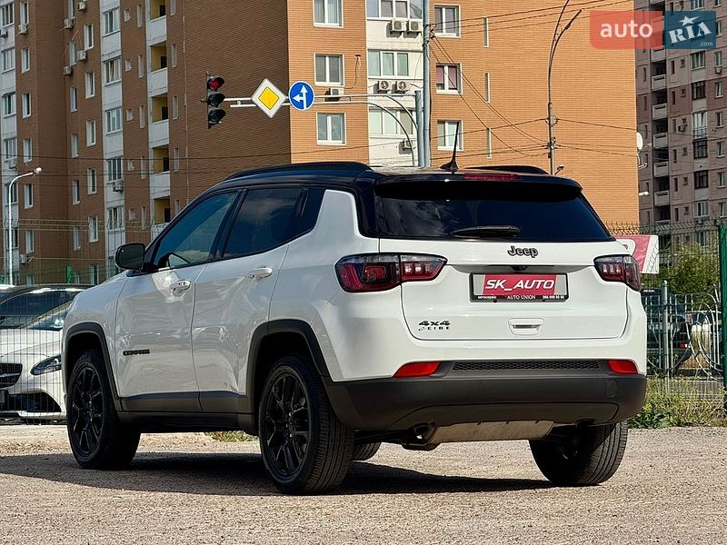 Внедорожник / Кроссовер Jeep Compass 2024 в Киеве