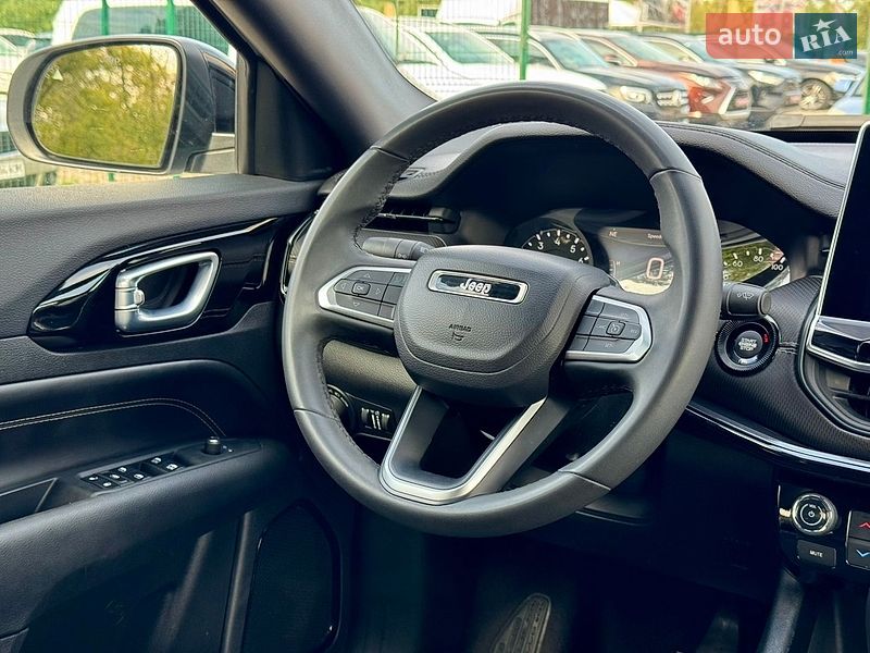 Внедорожник / Кроссовер Jeep Compass 2024 в Киеве