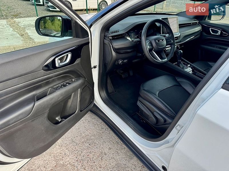 Внедорожник / Кроссовер Jeep Compass 2024 в Киеве