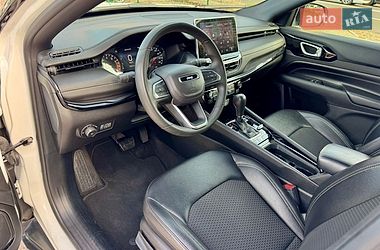 Внедорожник / Кроссовер Jeep Compass 2024 в Киеве