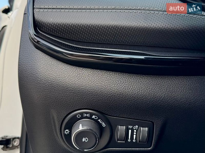 Внедорожник / Кроссовер Jeep Compass 2024 в Киеве
