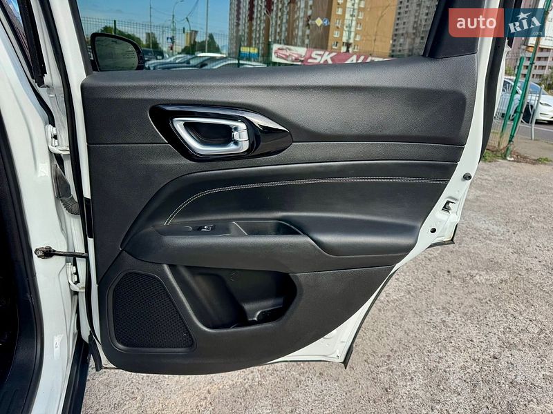Внедорожник / Кроссовер Jeep Compass 2024 в Киеве