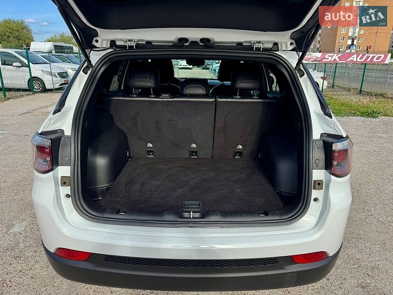 Внедорожник / Кроссовер Jeep Compass 2024 в Киеве
