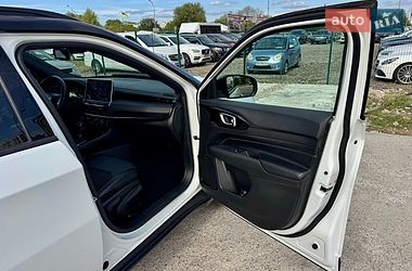 Внедорожник / Кроссовер Jeep Compass 2024 в Киеве