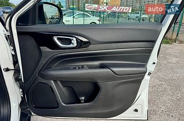 Внедорожник / Кроссовер Jeep Compass 2024 в Киеве