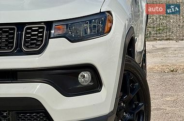Внедорожник / Кроссовер Jeep Compass 2024 в Киеве