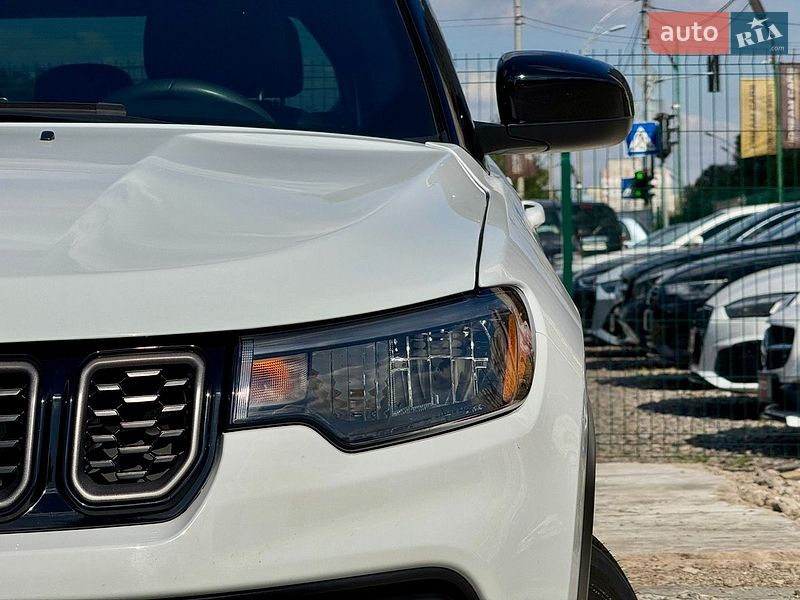 Внедорожник / Кроссовер Jeep Compass 2024 в Киеве