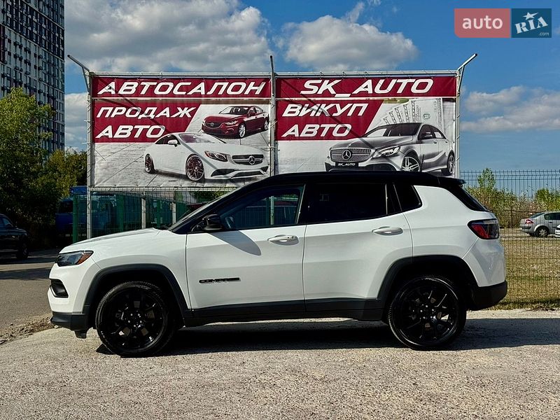 Внедорожник / Кроссовер Jeep Compass 2024 в Киеве