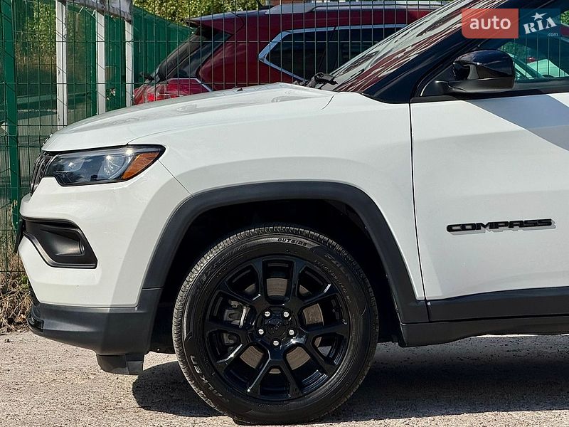Внедорожник / Кроссовер Jeep Compass 2024 в Киеве