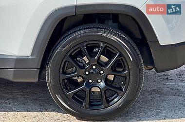 Внедорожник / Кроссовер Jeep Compass 2024 в Киеве