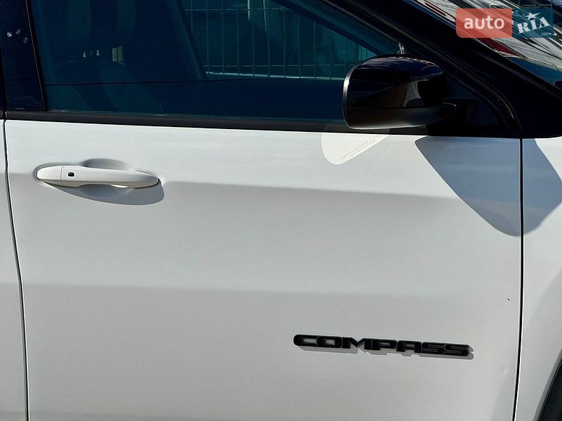 Внедорожник / Кроссовер Jeep Compass 2024 в Киеве
