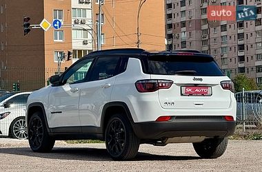 Внедорожник / Кроссовер Jeep Compass 2024 в Киеве