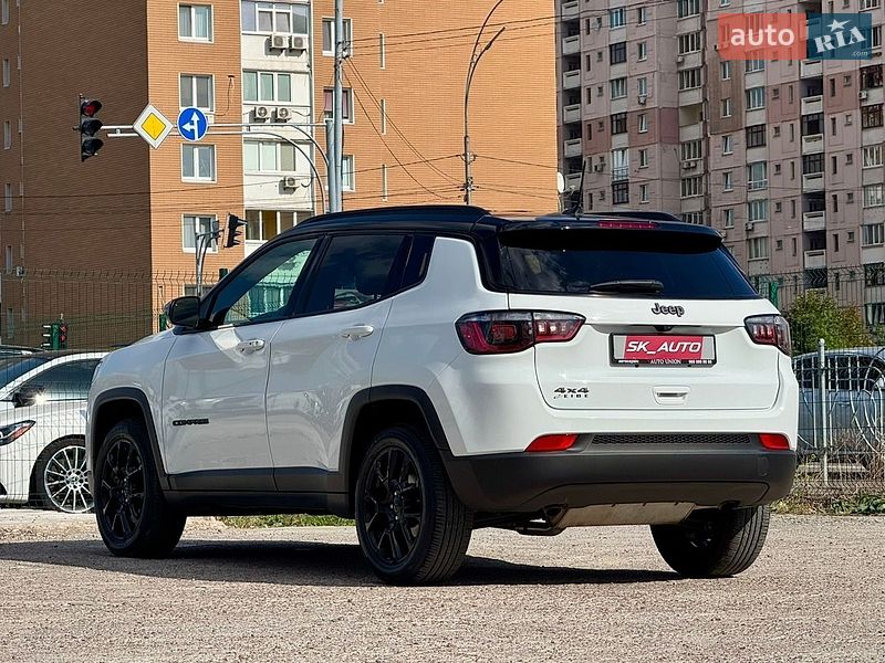 Внедорожник / Кроссовер Jeep Compass 2024 в Киеве