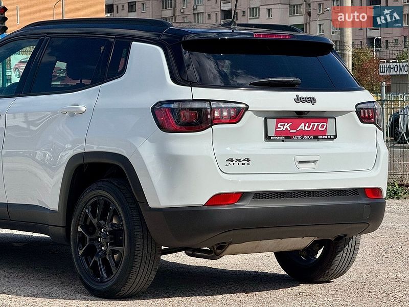 Внедорожник / Кроссовер Jeep Compass 2024 в Киеве