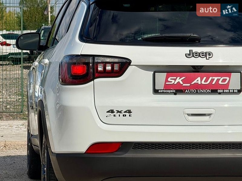 Внедорожник / Кроссовер Jeep Compass 2024 в Киеве