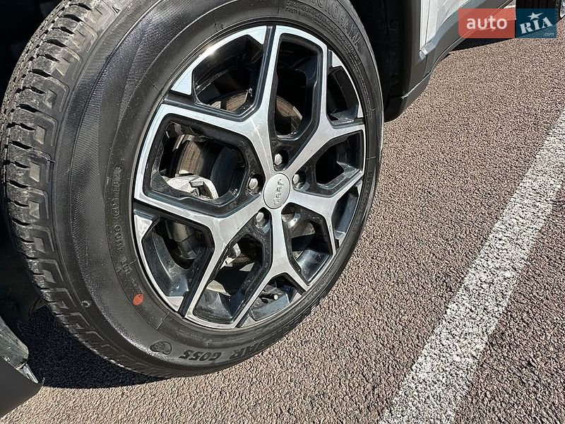 Позашляховик / Кросовер Jeep Compass 2024 в Рівному
