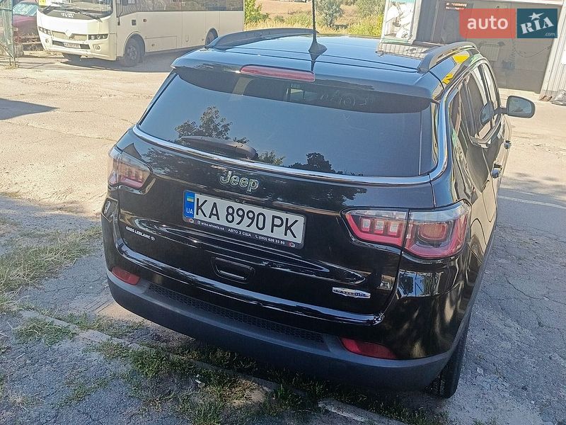 Внедорожник / Кроссовер Jeep Compass 2018 в Киеве