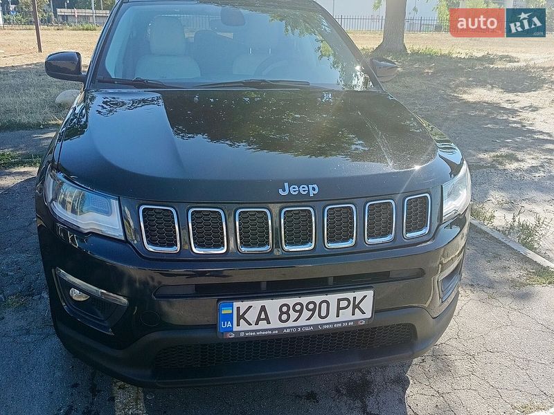 Внедорожник / Кроссовер Jeep Compass 2018 в Киеве