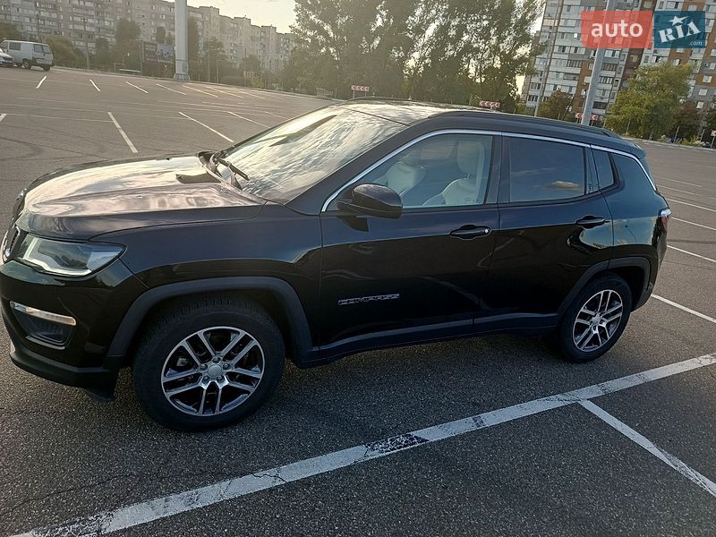 Внедорожник / Кроссовер Jeep Compass 2018 в Киеве