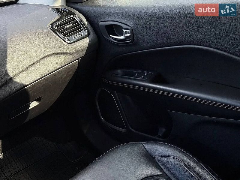 Позашляховик / Кросовер Jeep Compass 2019 в Рівному