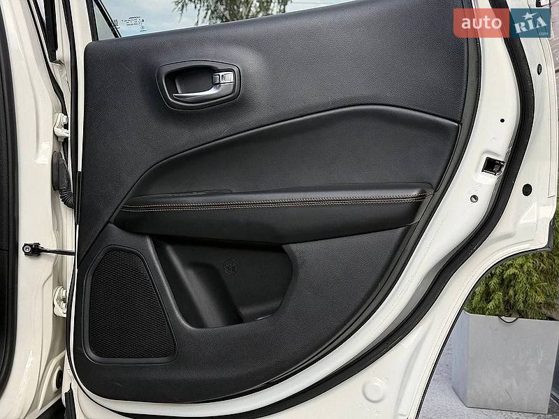 Позашляховик / Кросовер Jeep Compass 2019 в Рівному