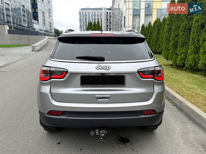 Позашляховик / Кросовер Jeep Compass 2018 в Дніпрі