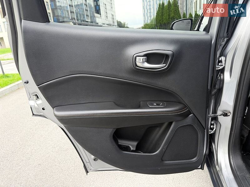 Позашляховик / Кросовер Jeep Compass 2018 в Дніпрі