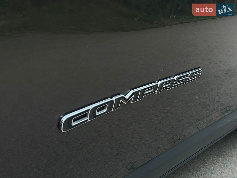 Позашляховик / Кросовер Jeep Compass 2021 в Рівному