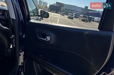 Позашляховик / Кросовер Jeep Compass 2017 в Києві