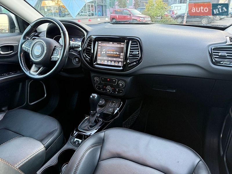 Внедорожник / Кроссовер Jeep Compass 2019 в Киеве