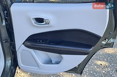 Позашляховик / Кросовер Jeep Compass 2017 в Києві
