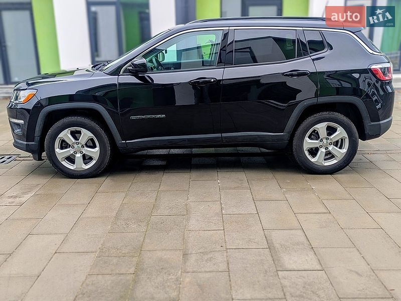 Внедорожник / Кроссовер Jeep Compass 2018 в Киеве