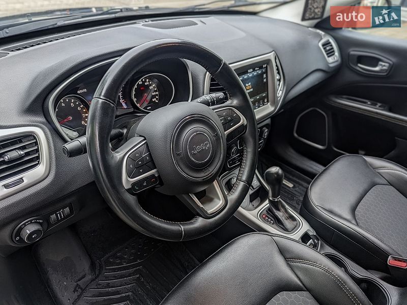 Внедорожник / Кроссовер Jeep Compass 2018 в Киеве
