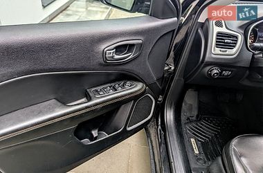 Внедорожник / Кроссовер Jeep Compass 2018 в Киеве