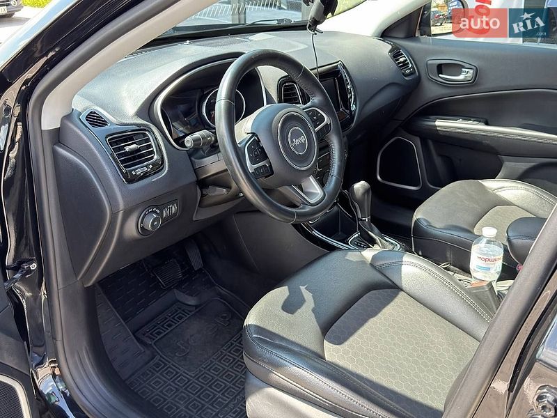 Внедорожник / Кроссовер Jeep Compass 2018 в Киеве