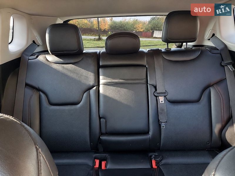 Позашляховик / Кросовер Jeep Compass 2017 в Чернівцях